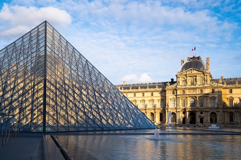 Le musée du Louvre est à « bout de souffle »