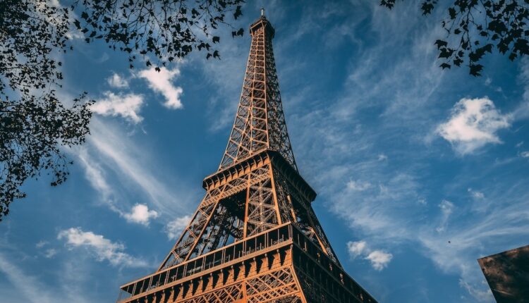 France : la tour Eiffel va augmenter ses tarifs