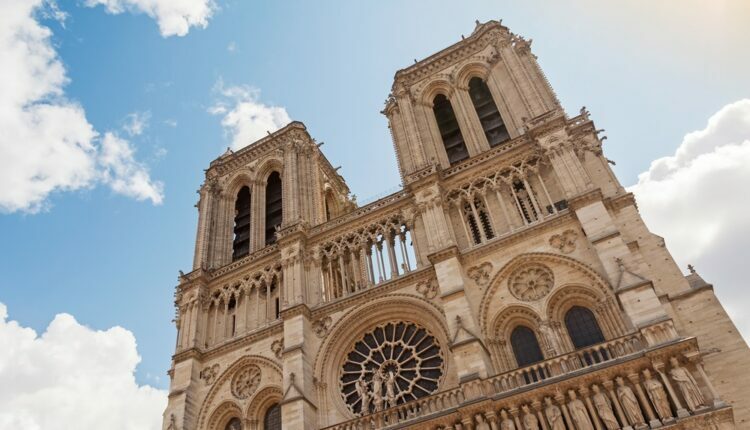 Notre-Dame de Paris instaure la réservation en ligne