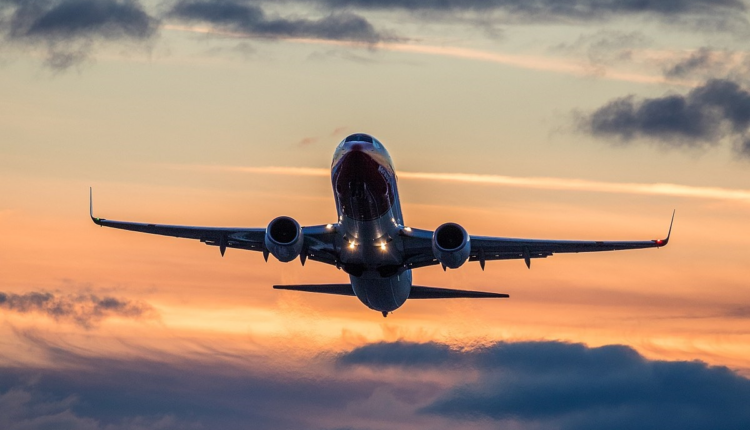 Un avion Boeing perd un pneu au décollage à Los Angeles