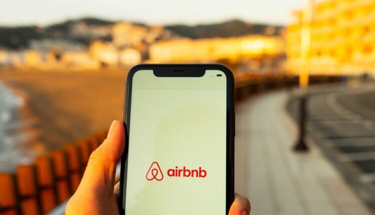 Airbnb : un texte de régulation du marché bientôt repris au Parlement